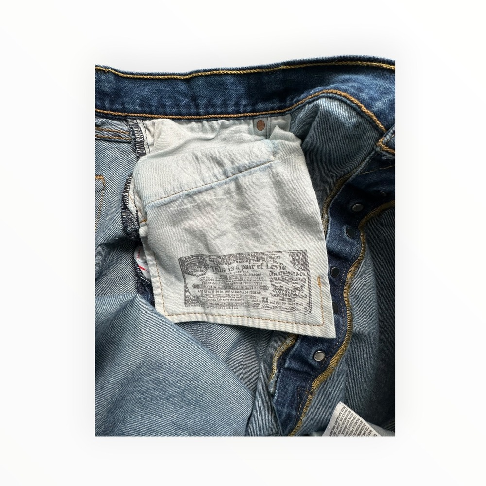 Levi's Jeans Mens 52 Blue 501 Original Fit Straight Leg Button Fly Denim Pants - Picture 3 of 15